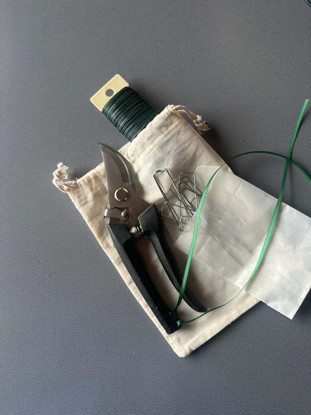 Moss & Twigs Wreath Kit